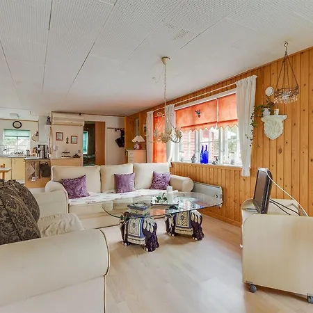 Holiday home Three-bedroom Holiday In *