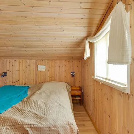 Three-bedroom Holiday In * Hals